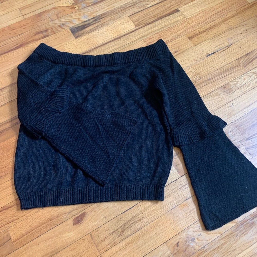 *Never Worn* Off Shoulder Black Sweater